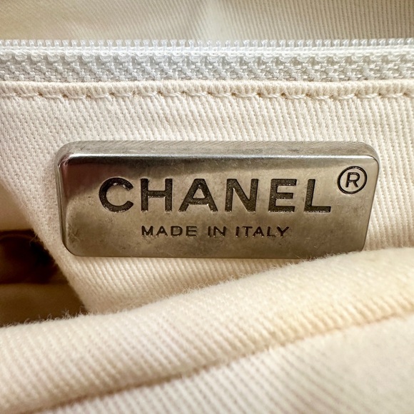 Chanel Cream Quilted Women's Bag - Picture 10 of 12